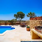 Lonza * Gharb (Gozo)