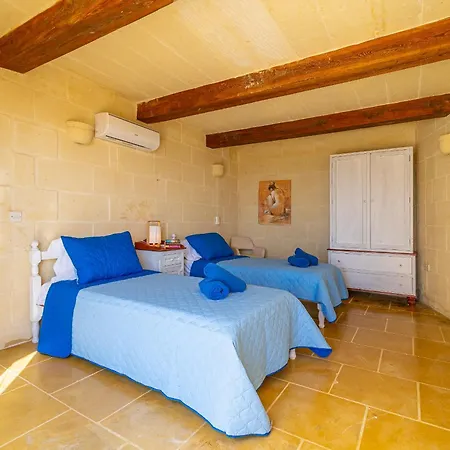 Holiday home Lonza *