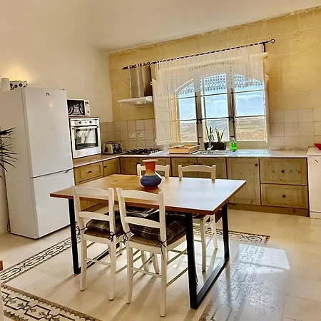 Lonza * Gharb (Gozo)