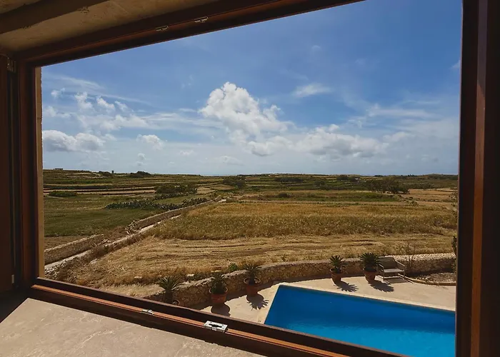 Lonza بيت للعطل